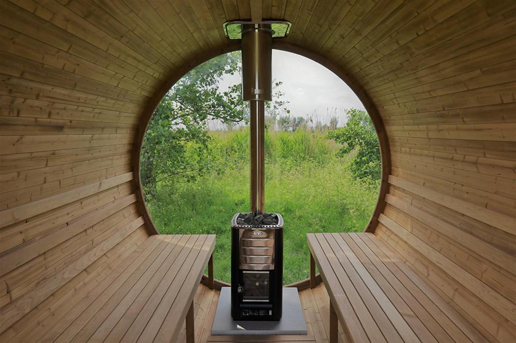 زوتلاند B&B 'Hof Baaiweg' Met Barrelsauna المظهر الخارجي الصورة