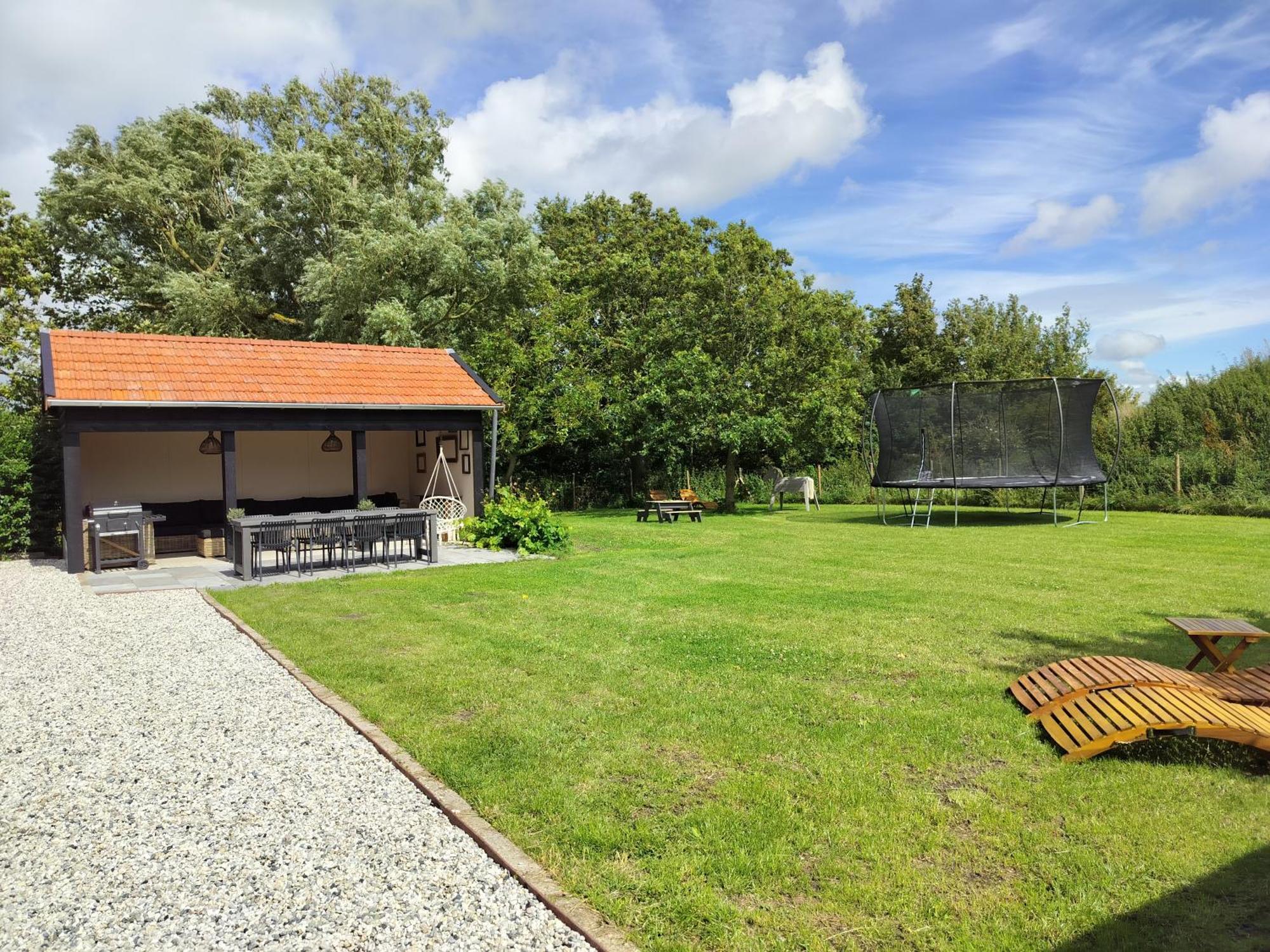 زوتلاند B&B 'Hof Baaiweg' Met Barrelsauna المظهر الخارجي الصورة